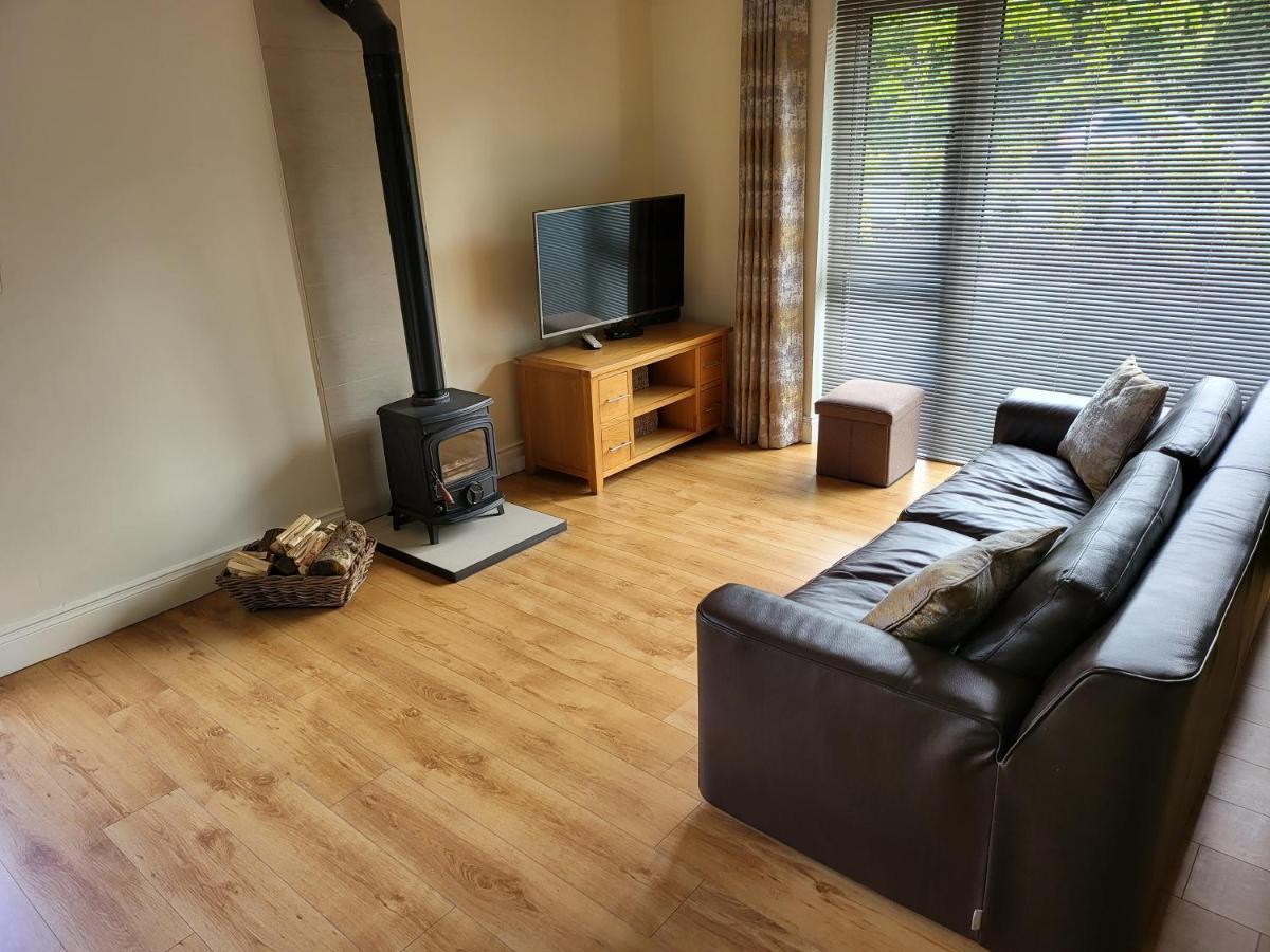 Millstream Cottage House & Apartment Уотърфорд Екстериор снимка